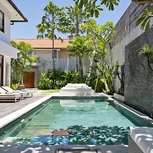 https://villa-coco.hotelsseminyak.net